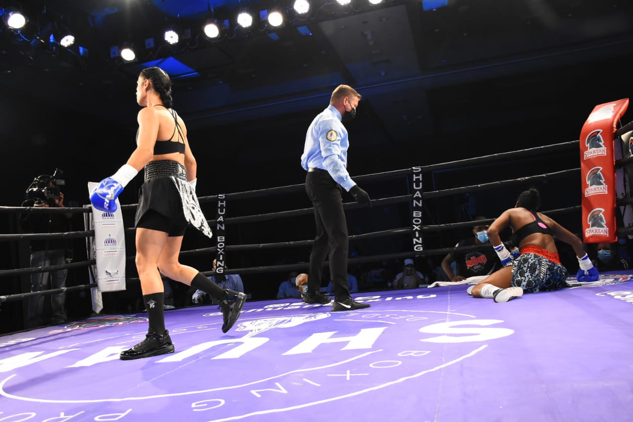 Amanda Serrano vs Dahiana Santana
